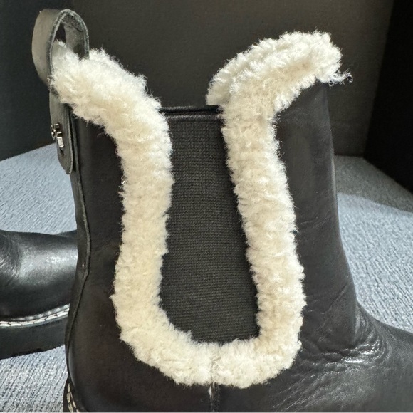 Calvin Klein Women’s Anissa Lug Sole Block Heel Cozy Faux Fur Chelsea Booties - Picture 8 of 16